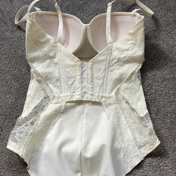 La Perla Shape Allure BodySuit corset 32C white - Picture 9 of 17